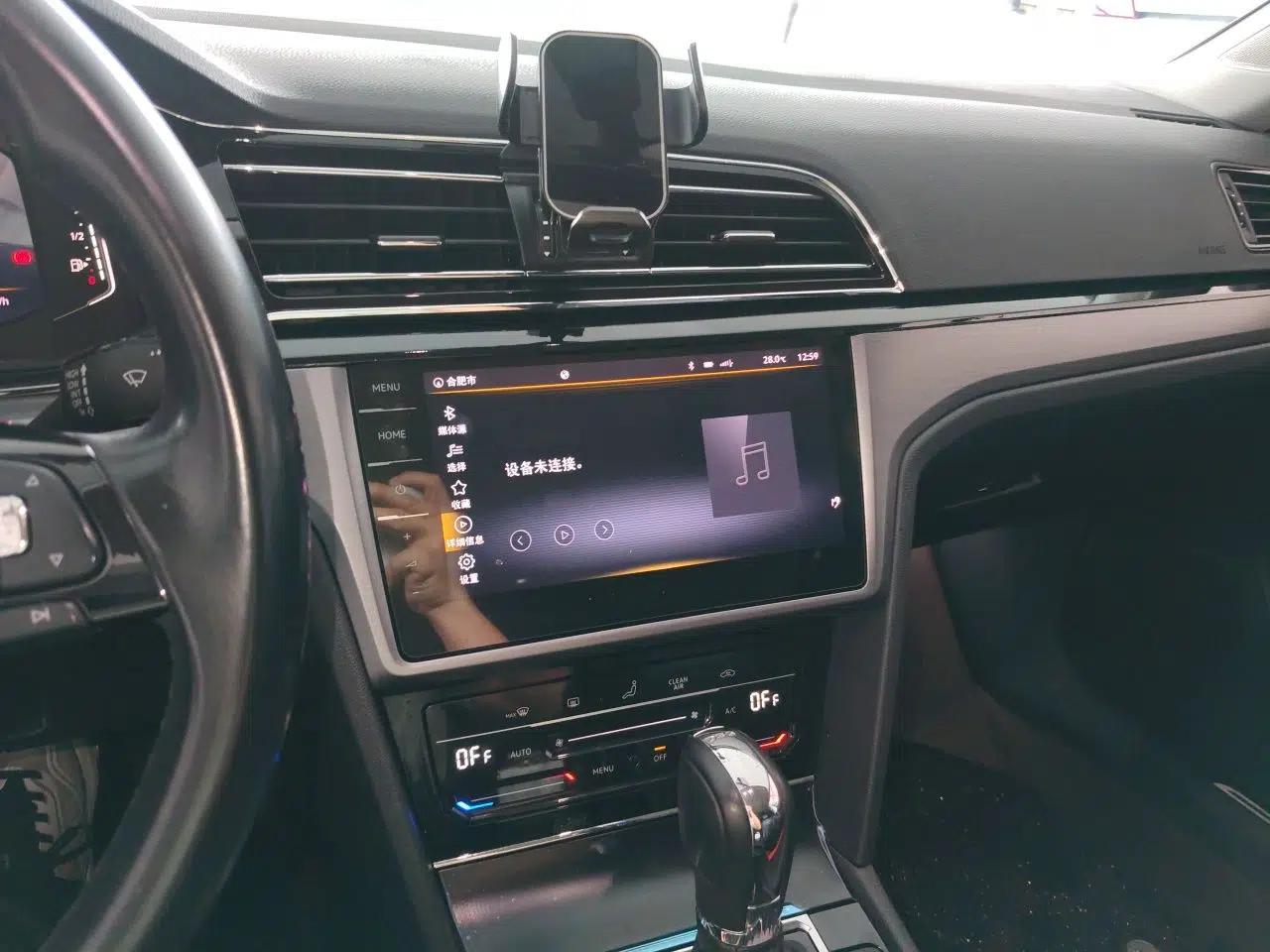Volkswagen Lamando 2021 280TSI DSG Comfort Edition — миниатюра 13