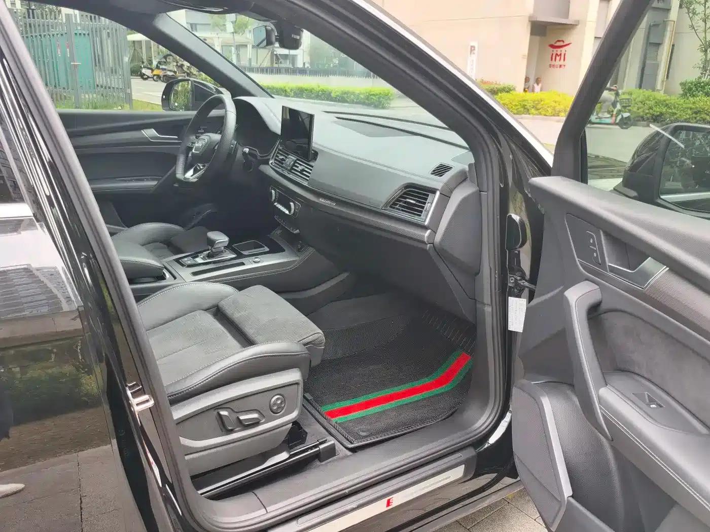 Audi Q5L Sportback 2022 40 TFSI Luxury — миниатюра 12