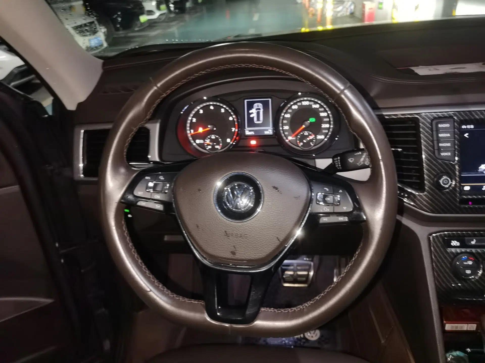 Volkswagen Teramont 2017 530 V6 Four-Wheel Drive Luxury Edition — миниатюра 10