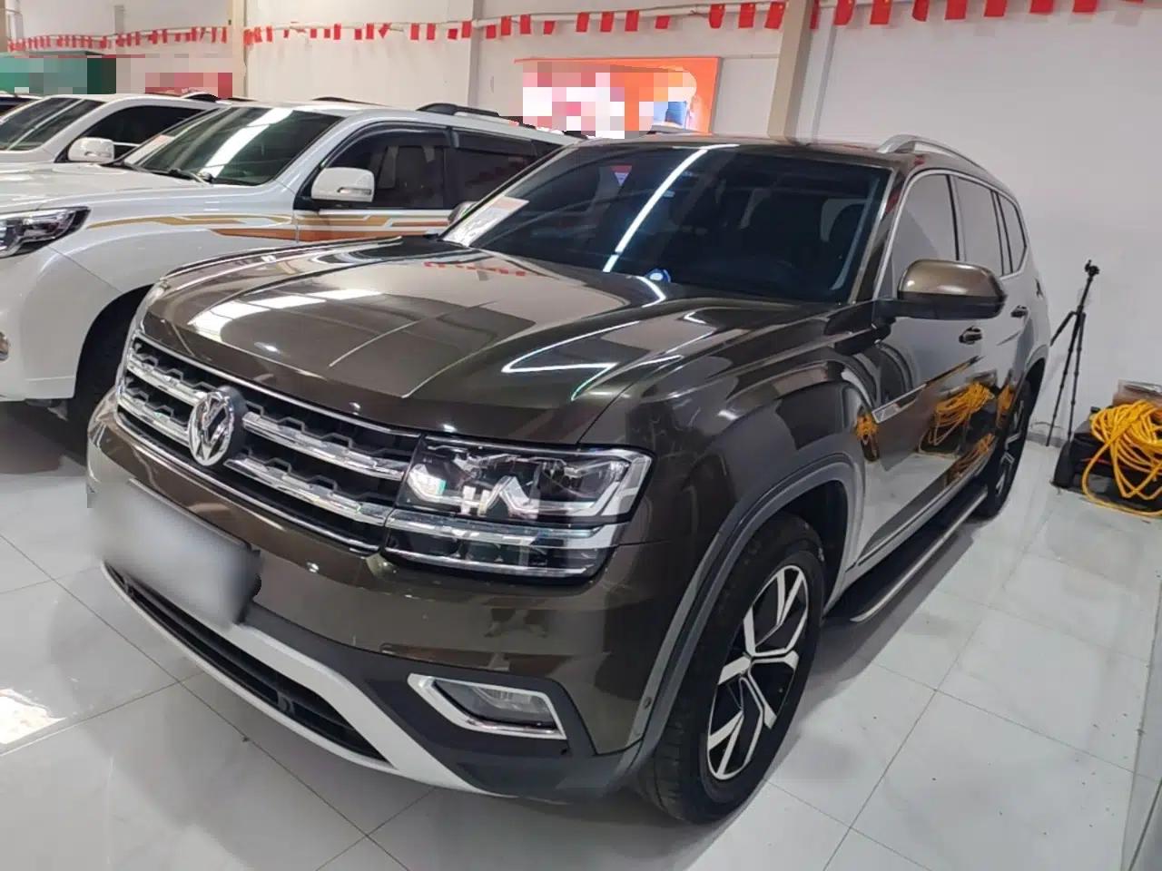 Volkswagen Teramont 2017 330TSI Two-Wheel-Drive Luxury Edition — миниатюра 1