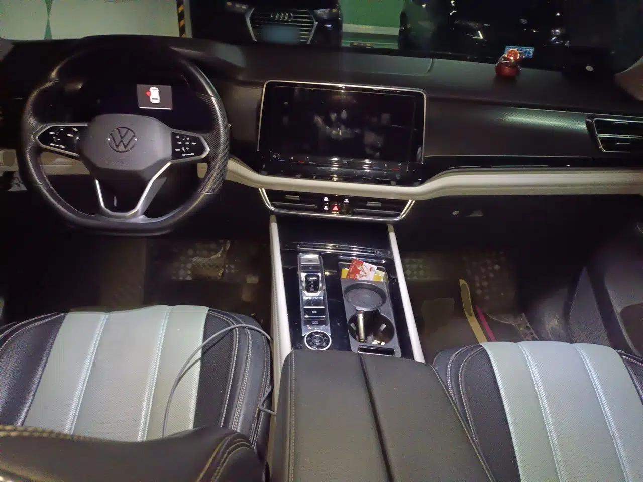 Volkswagen Teramont 2021 380TSI Four-Wheel Drive Luxury Edition — миниатюра 9