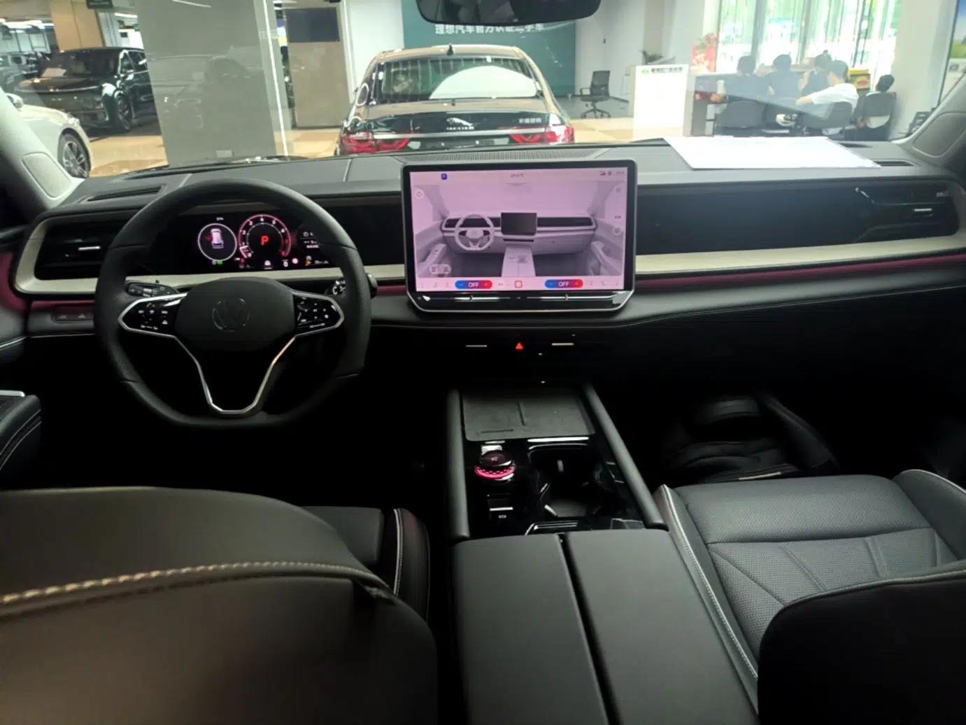 Volkswagen Teramont 2025 Tiguan Pro 450TSI 4Motion Crosswind Edition — миниатюра 12