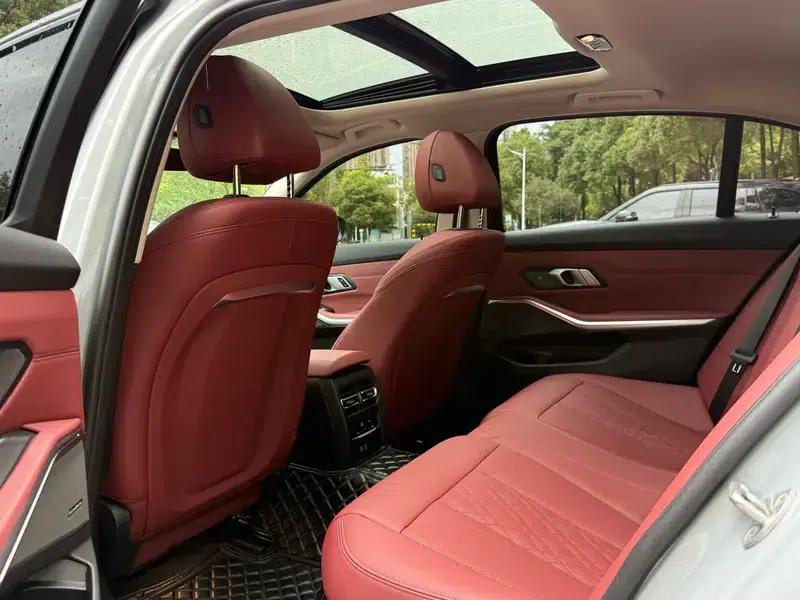 2025 BMW 3 Series 330Li M Sport Shadow Edition — миниатюра 10