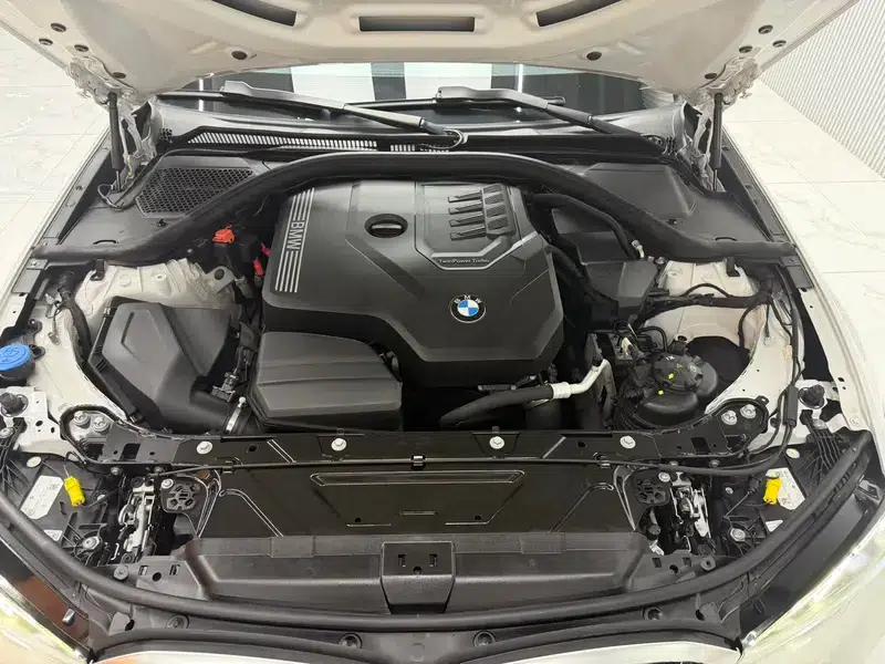 2023 BMW 3 Series 320Li M Sport Package — миниатюра 9
