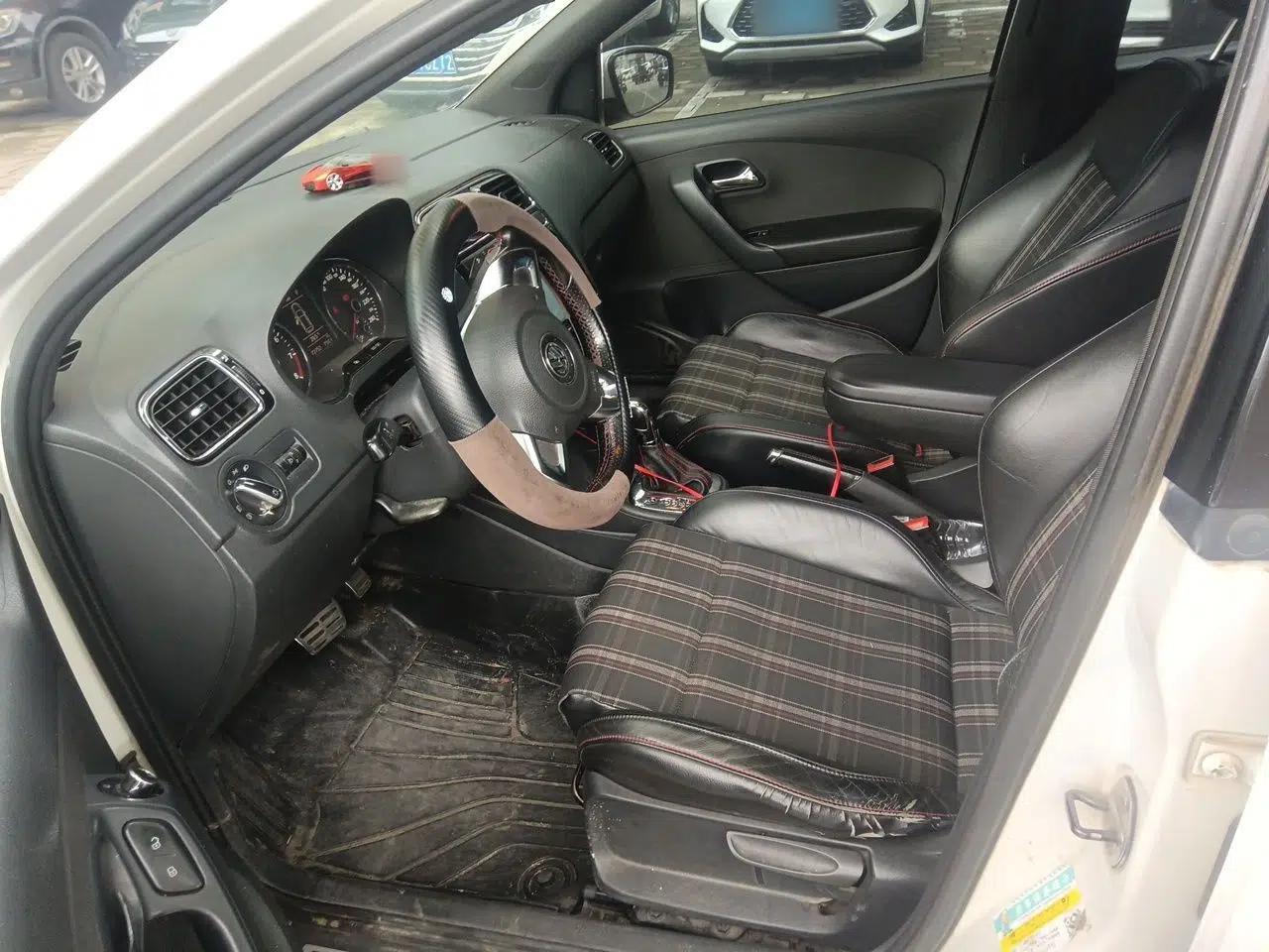 Volkswagen Polo 2012 1.4TSI GTI — миниатюра 15