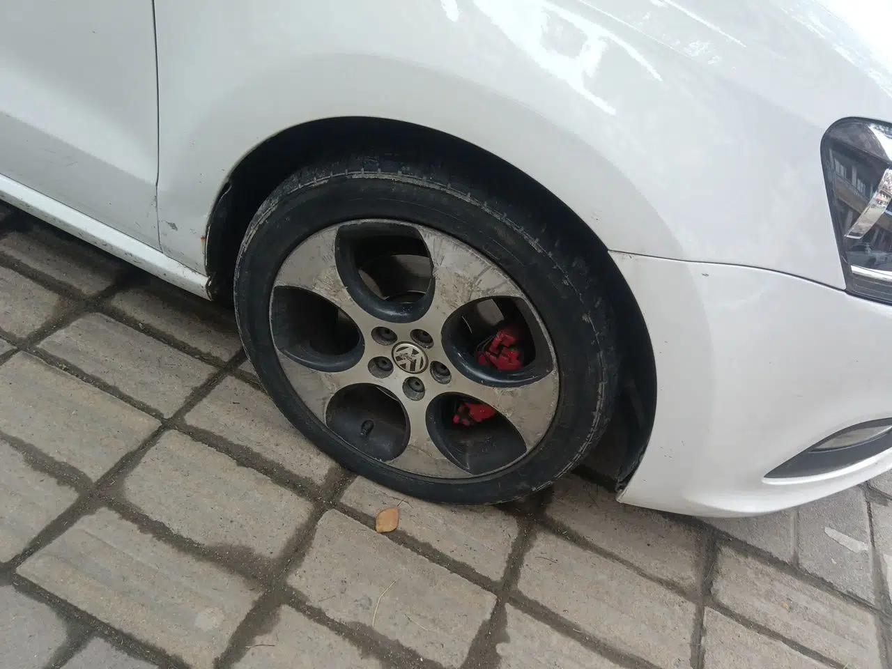 Volkswagen Polo 2012 1.4TSI GTI — миниатюра 8
