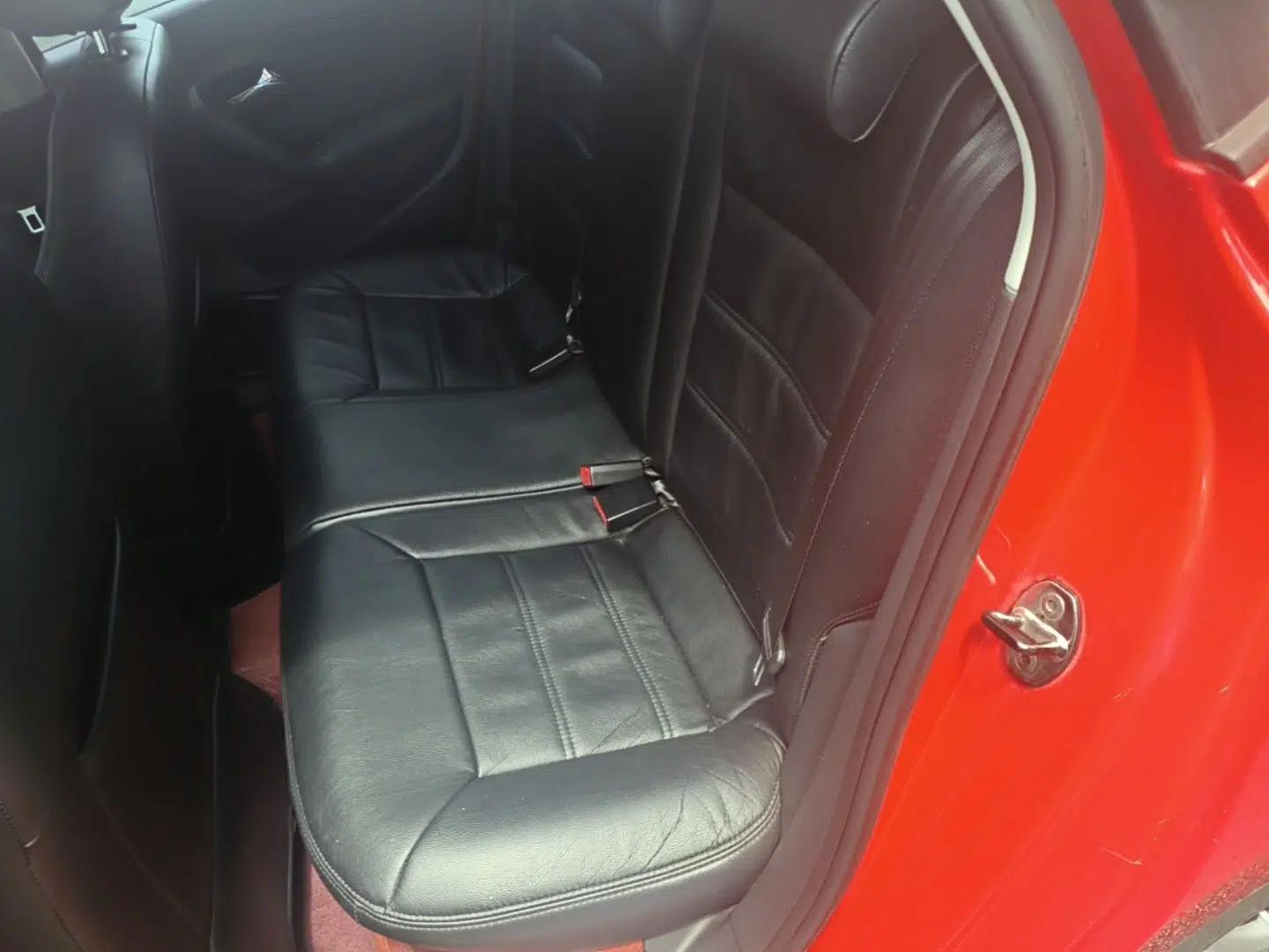Volkswagen Polo 2014 1.6L Automatic Comfort Edition — миниатюра 20
