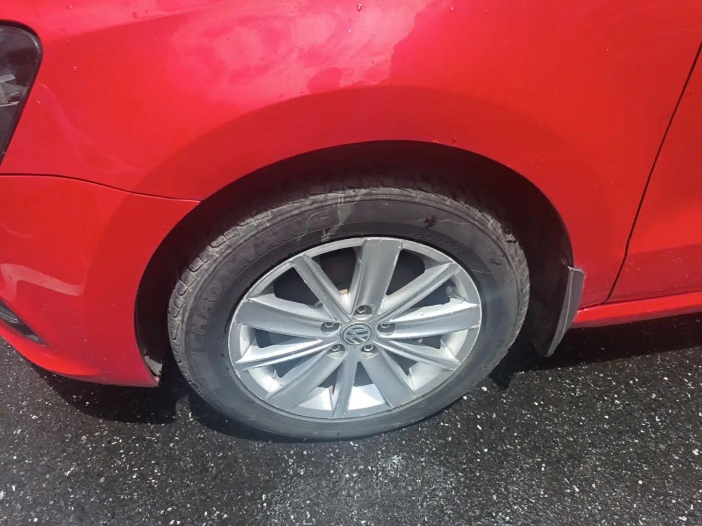 Volkswagen Polo 2014 1.6L Automatic Comfort Edition — миниатюра 10