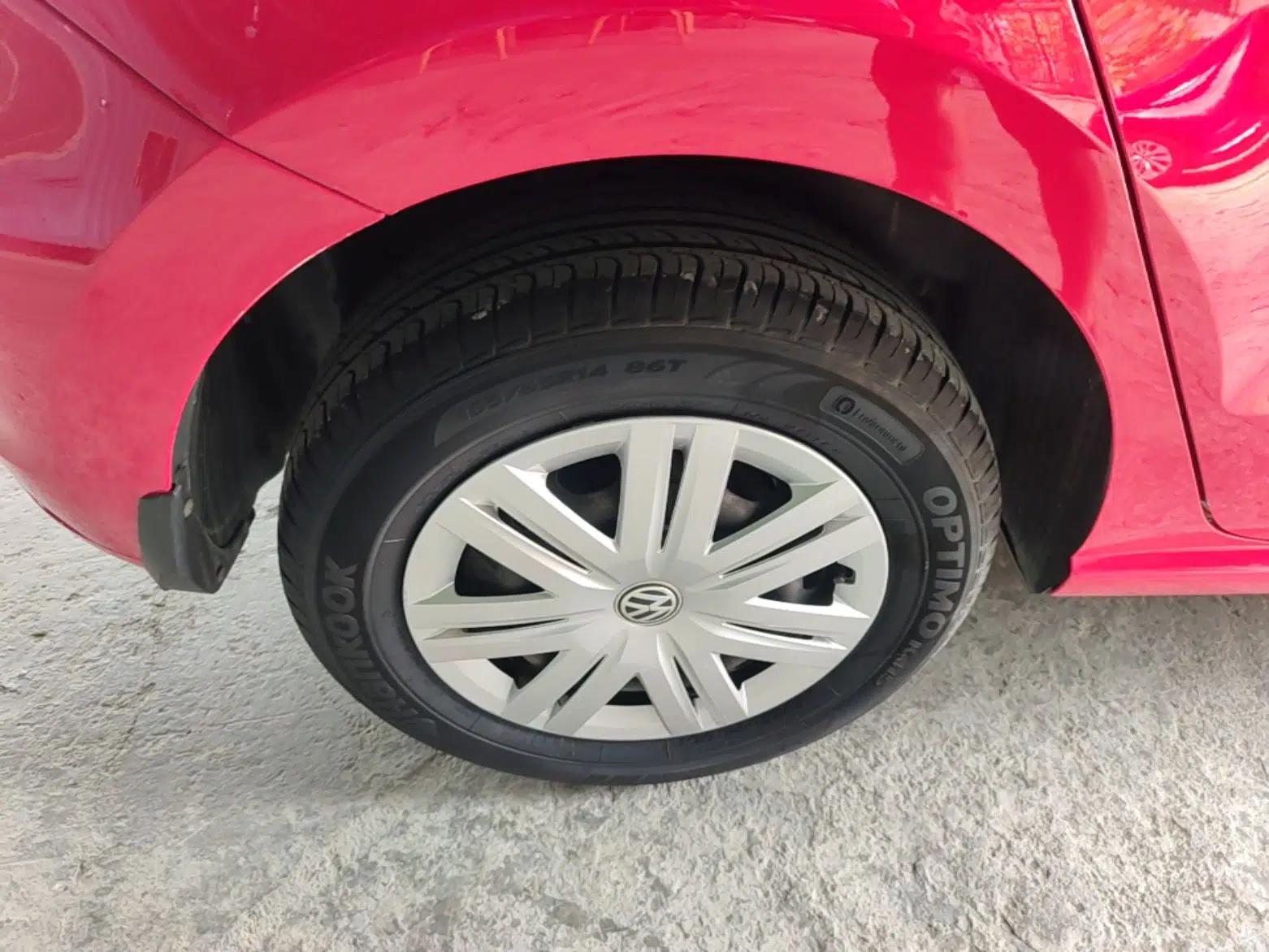 Volkswagen Polo 2016 1.4L Manual Fashion Model — миниатюра 11