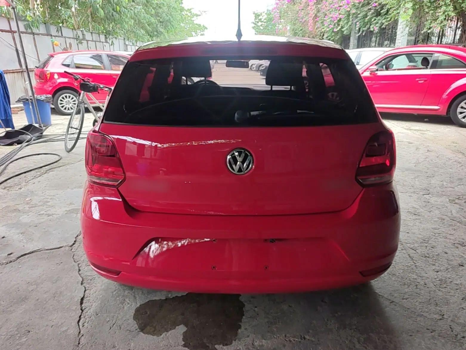 Volkswagen Polo 2016 1.4L Manual Fashion Model — миниатюра 5