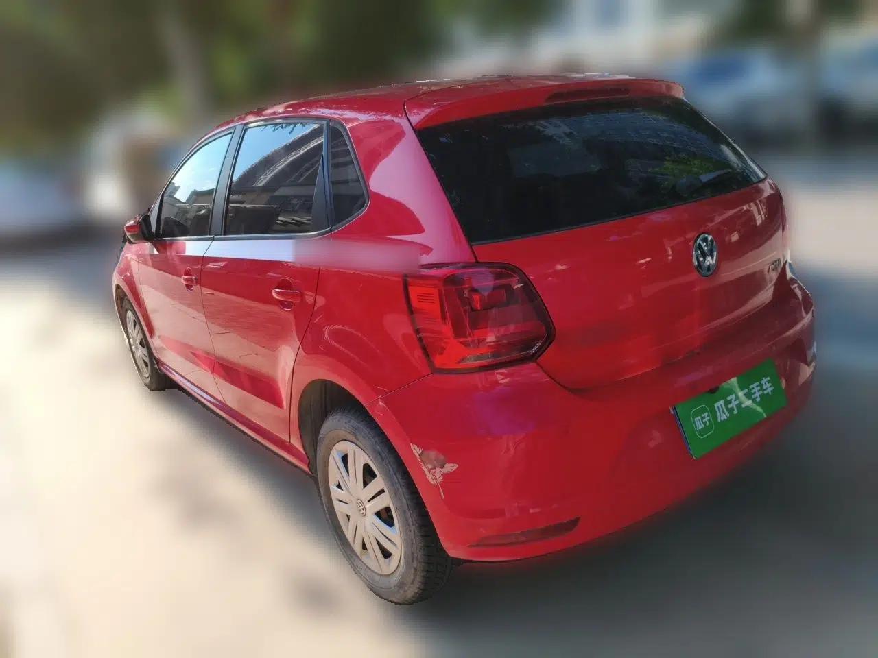 Volkswagen Polo 2014 1.4L Manual Fashion Edition — миниатюра 4