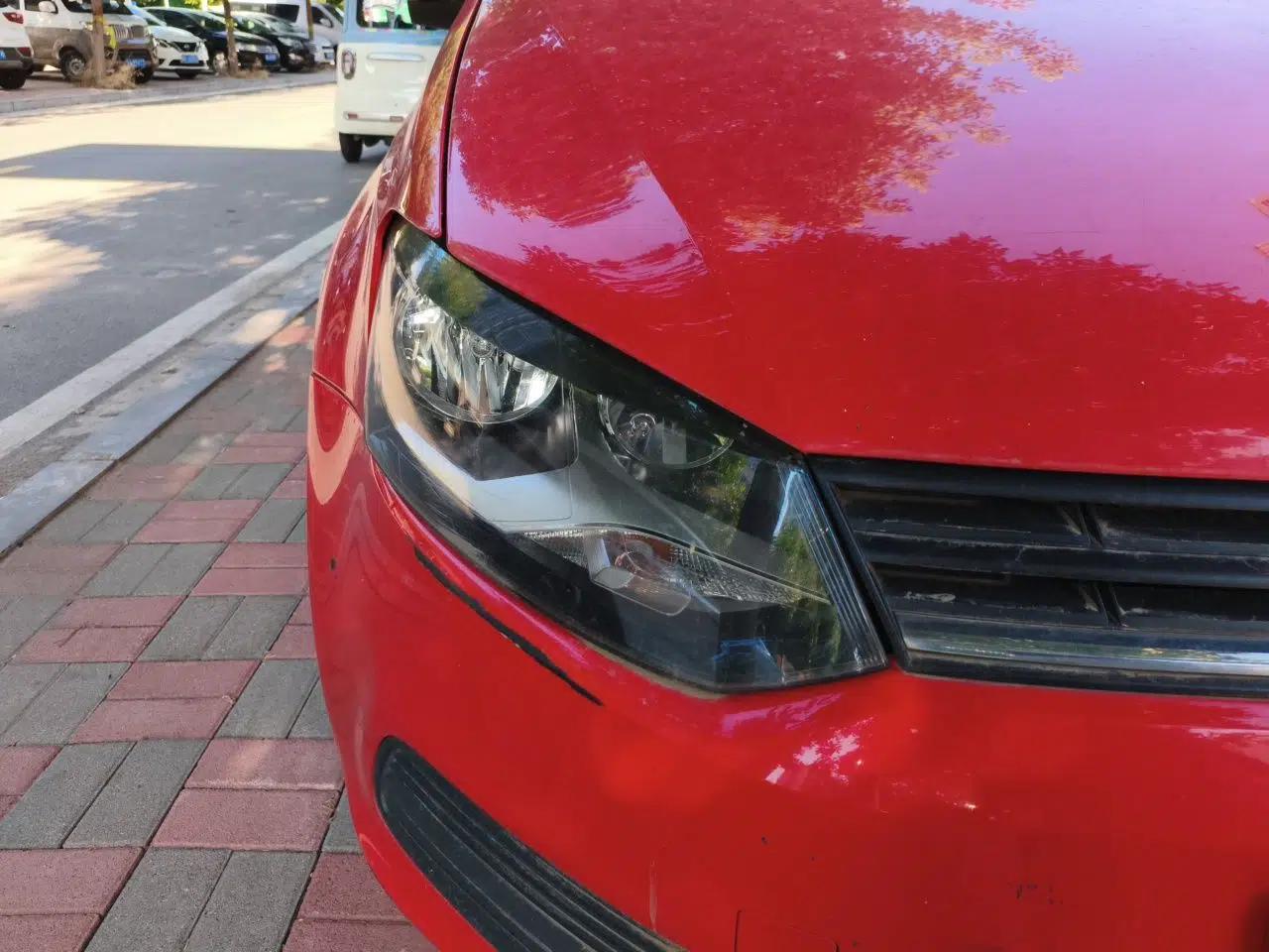 Volkswagen Polo 2014 1.4L Manual Fashion Edition — миниатюра 7