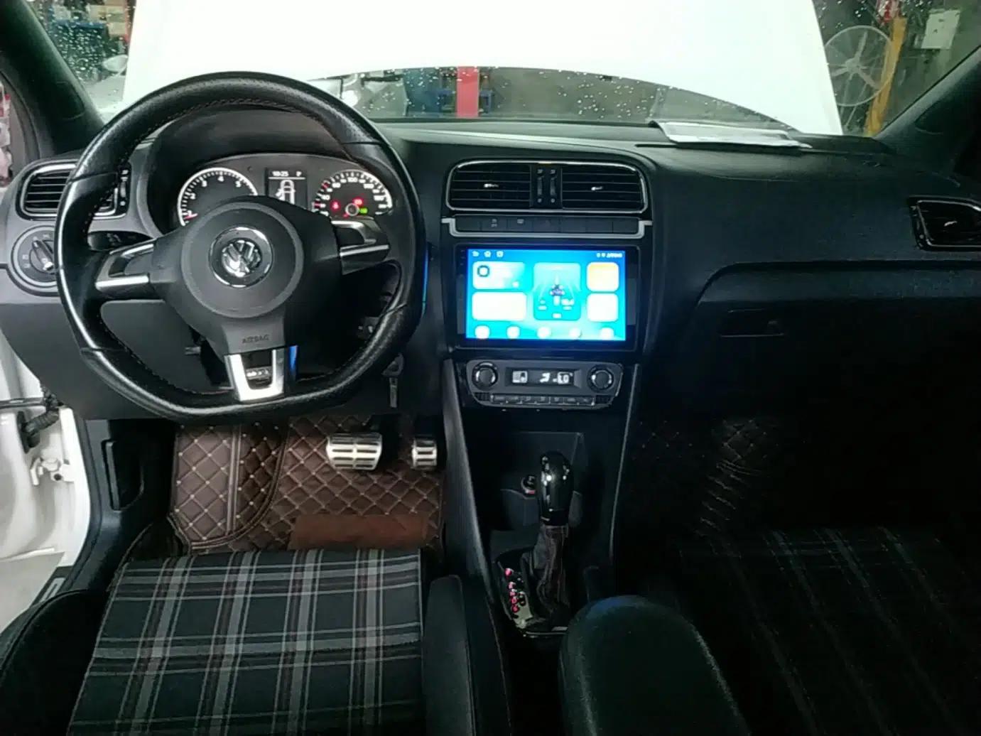 Volkswagen Polo 2012 1.4TSI GTI — миниатюра 12