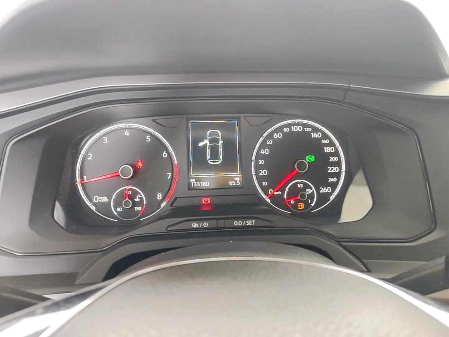 Volkswagen Polo 2019 Plus 1.5L Automatic Panoramic Enjoyment Edition — миниатюра 14