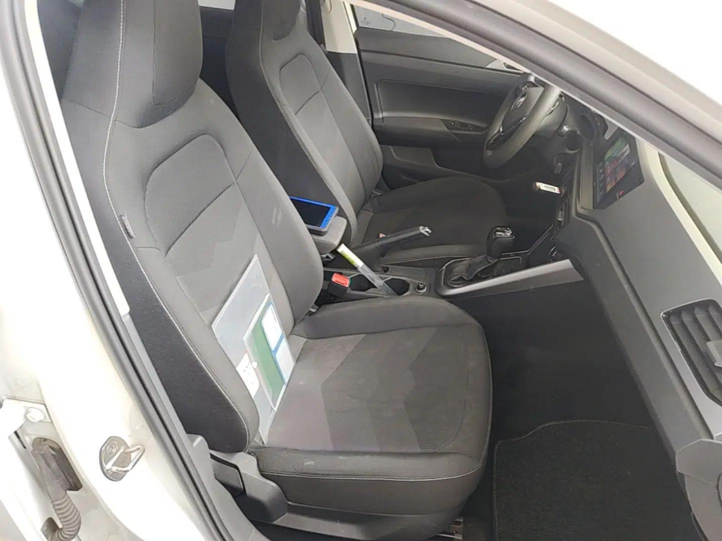Volkswagen Polo 2019 Plus 1.5L Automatic Panoramic Enjoyment Edition — миниатюра 19