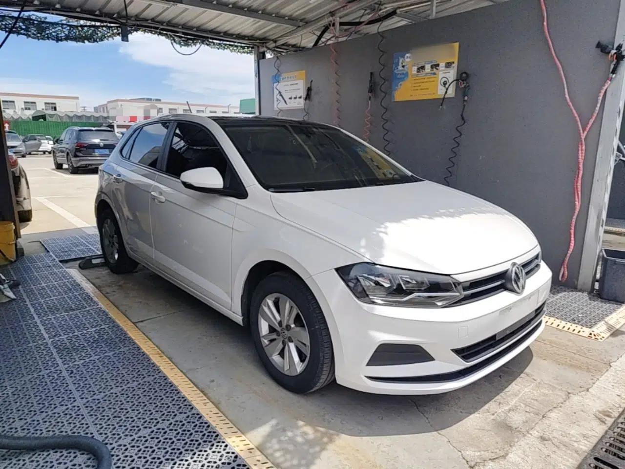 Volkswagen Polo 2019 Plus 1.5L Automatic Panoramic Enjoyment Edition — миниатюра 3