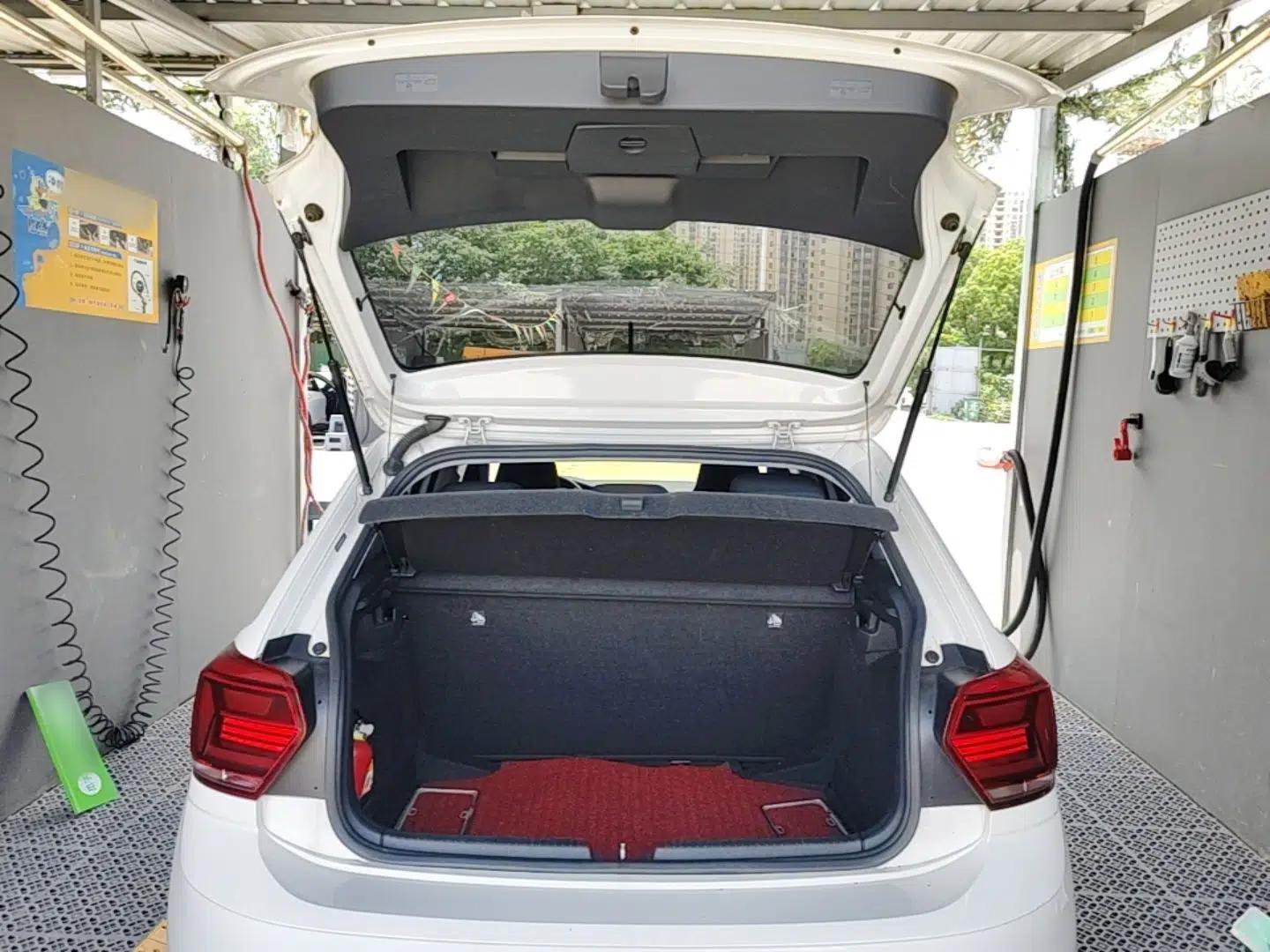Volkswagen Polo 2019 Plus 1.5L Automatic Panoramic Enjoyment Edition — миниатюра 22