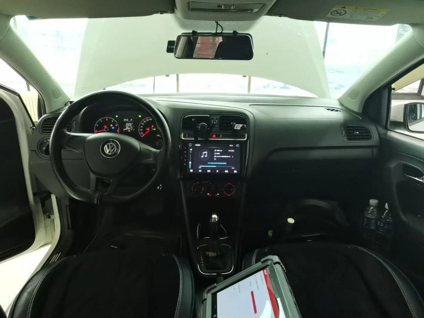 Volkswagen Polo 2018 1.5L Automatic Advanced Driving Model — миниатюра 12