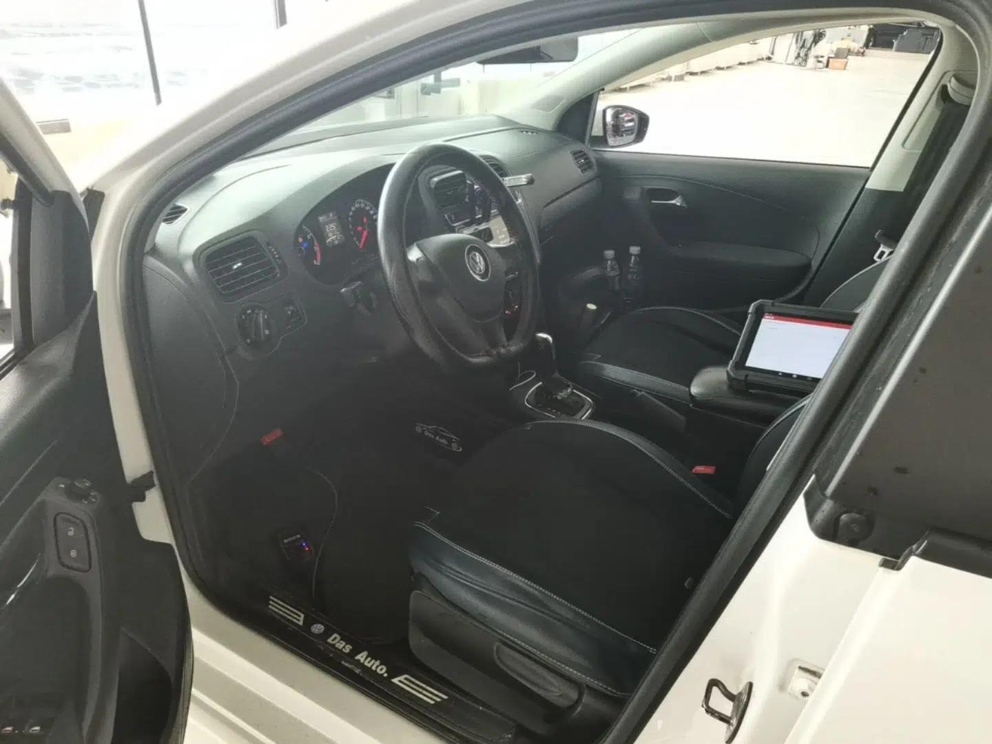 Volkswagen Polo 2018 1.5L Automatic Advanced Driving Model — миниатюра 17