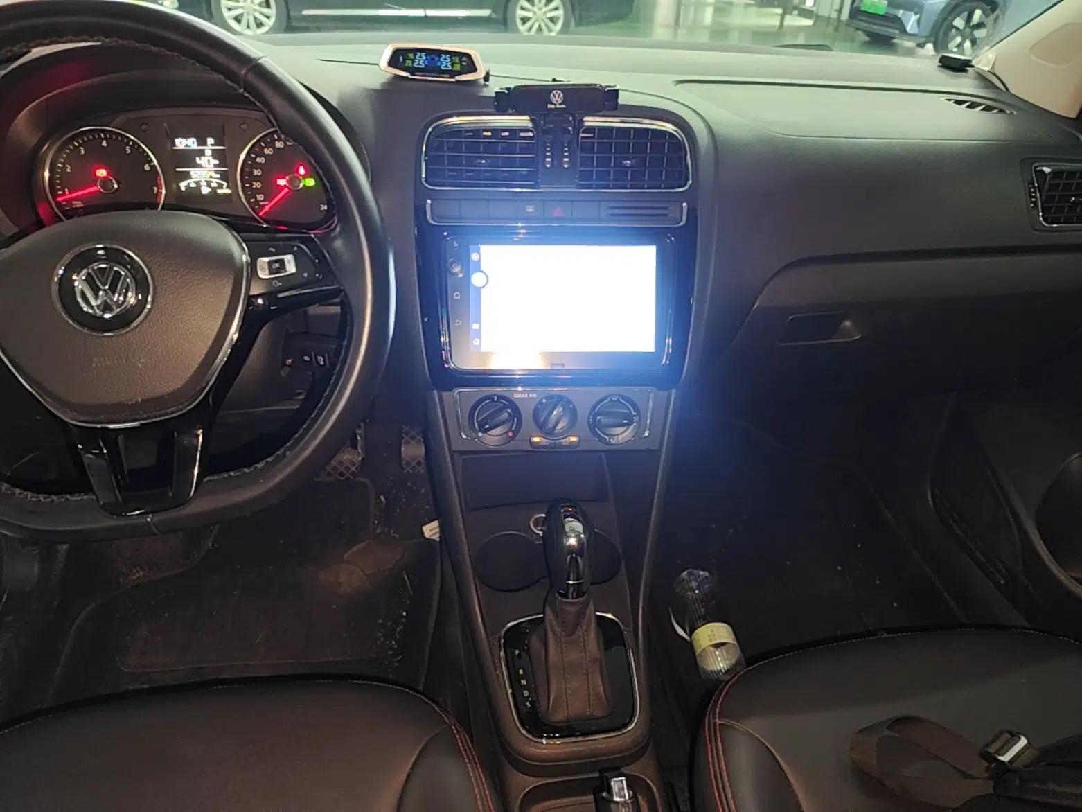 Volkswagen Polo 2016 1.6L Automatic Comfort Model — миниатюра 16