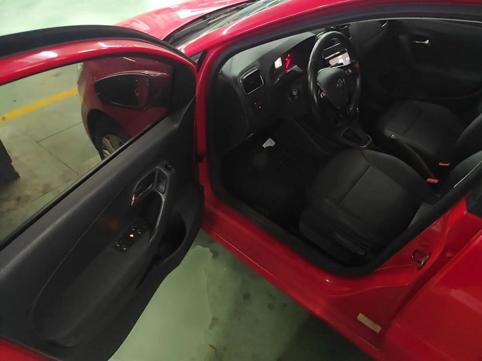 Volkswagen Polo 2016 1.6L Automatic Comfort Model — миниатюра 18