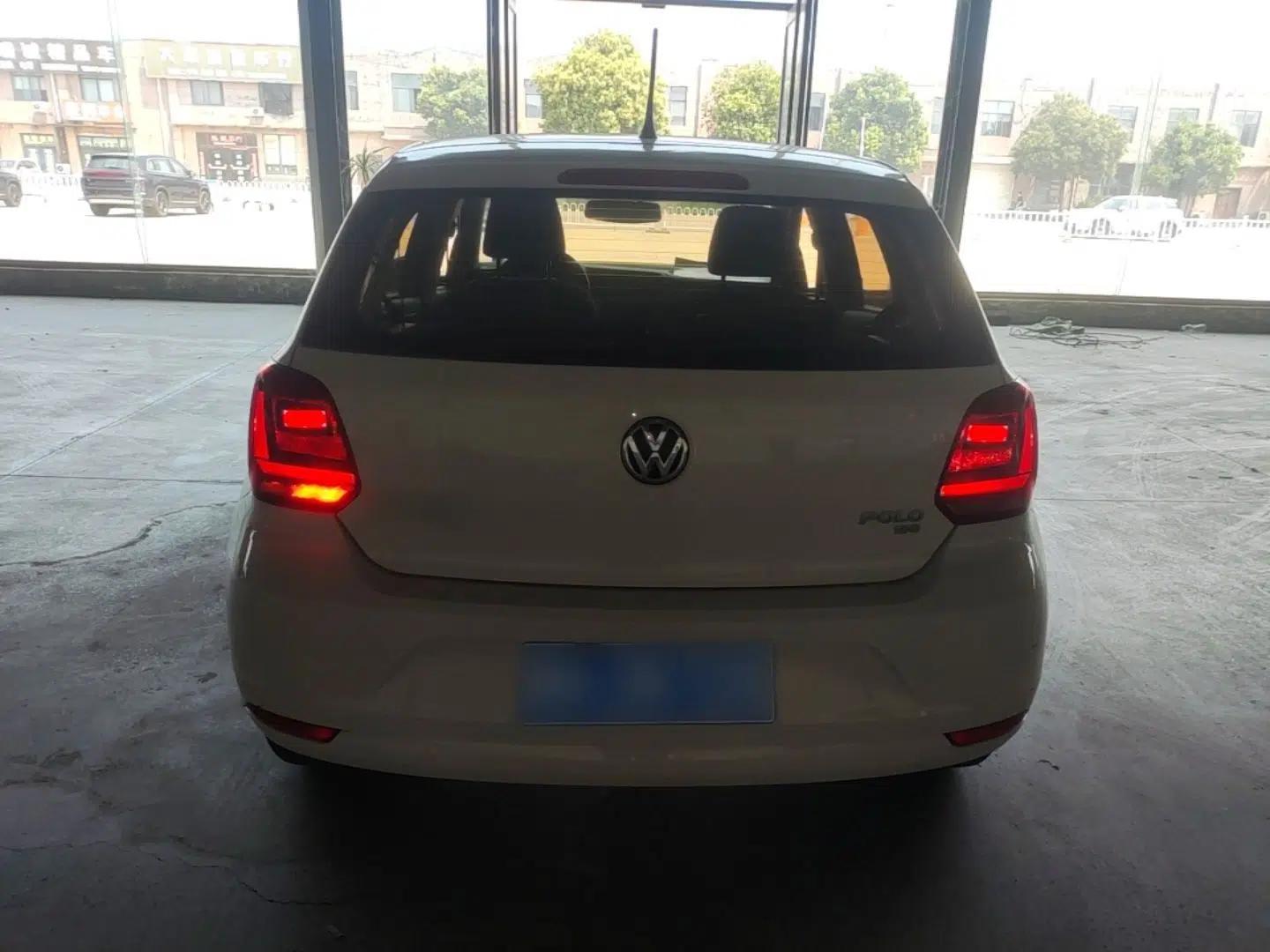 Volkswagen Polo 2018 1.5L Automatic Advanced Driving Model — миниатюра 5
