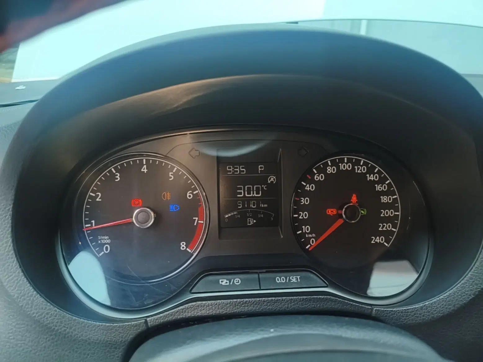 Volkswagen Polo 2018 1.5L Automatic Advanced Driving Model — миниатюра 14