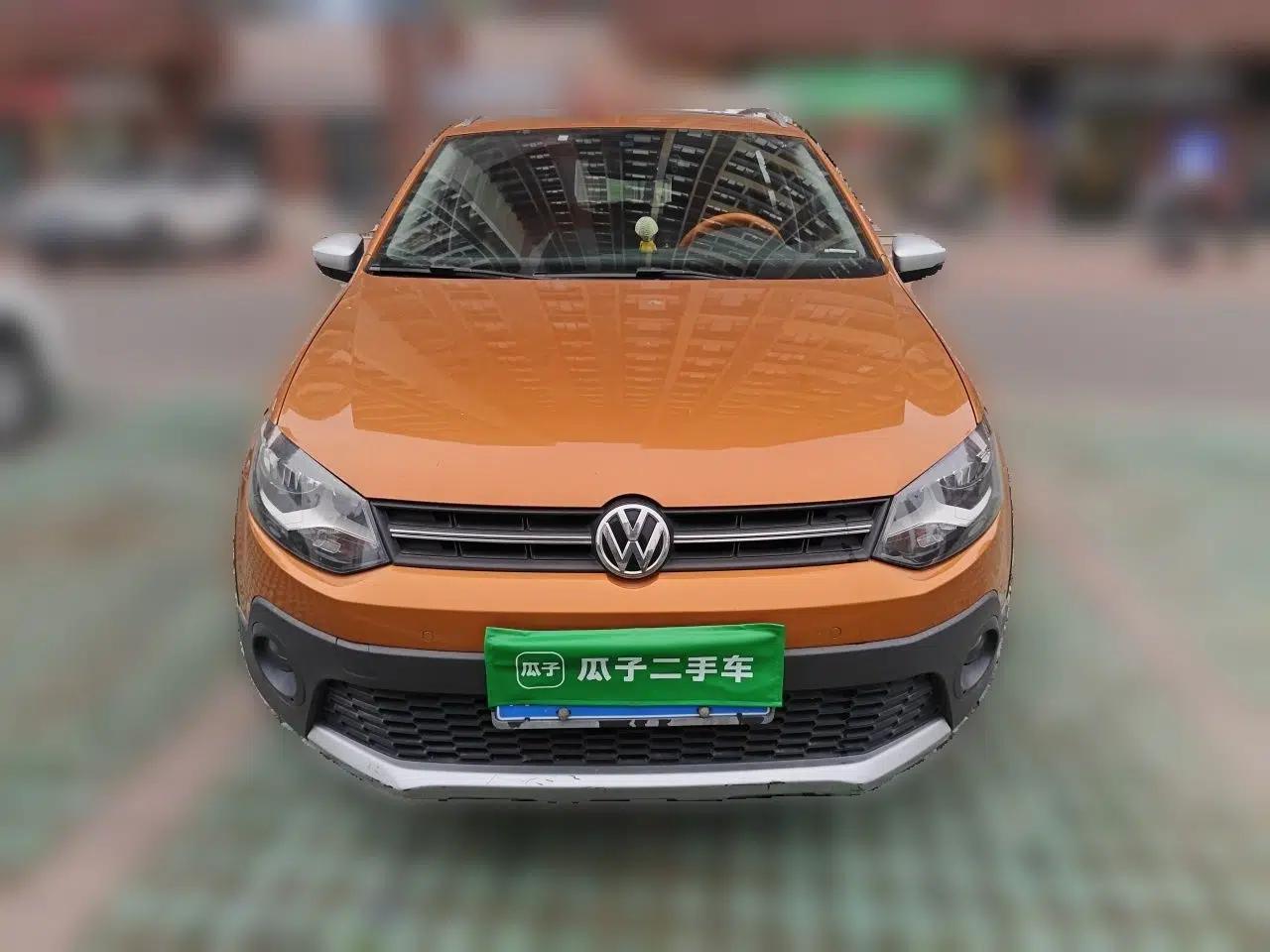Volkswagen Polo 2014 1.6L Cross Polo Automatic — миниатюра 2