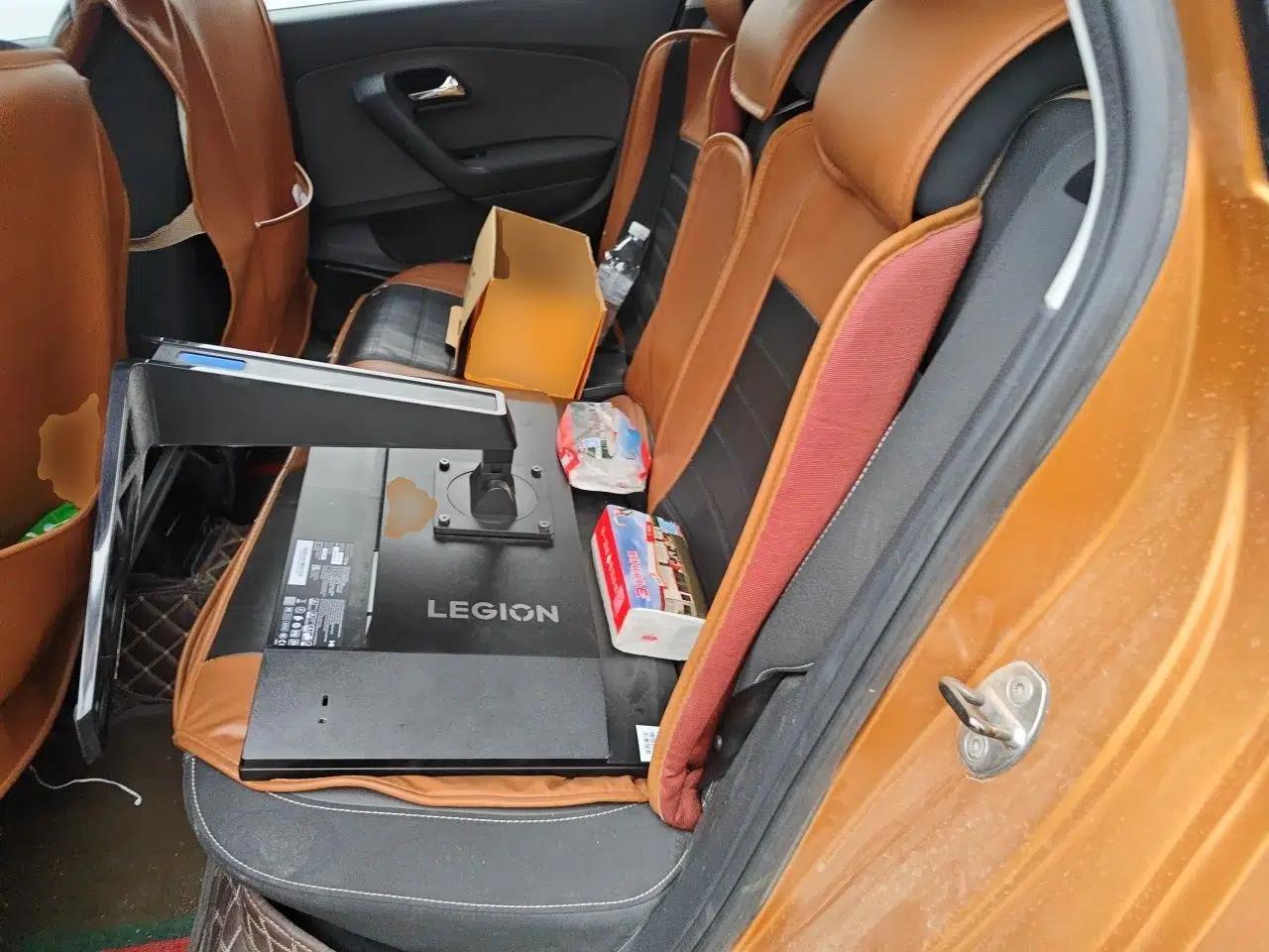 Volkswagen Polo 2014 1.6L Cross Polo Automatic — миниатюра 17