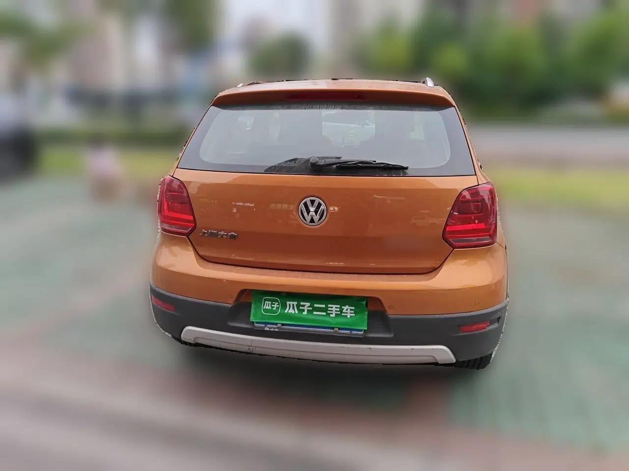 Volkswagen Polo 2014 1.6L Cross Polo Automatic — миниатюра 5