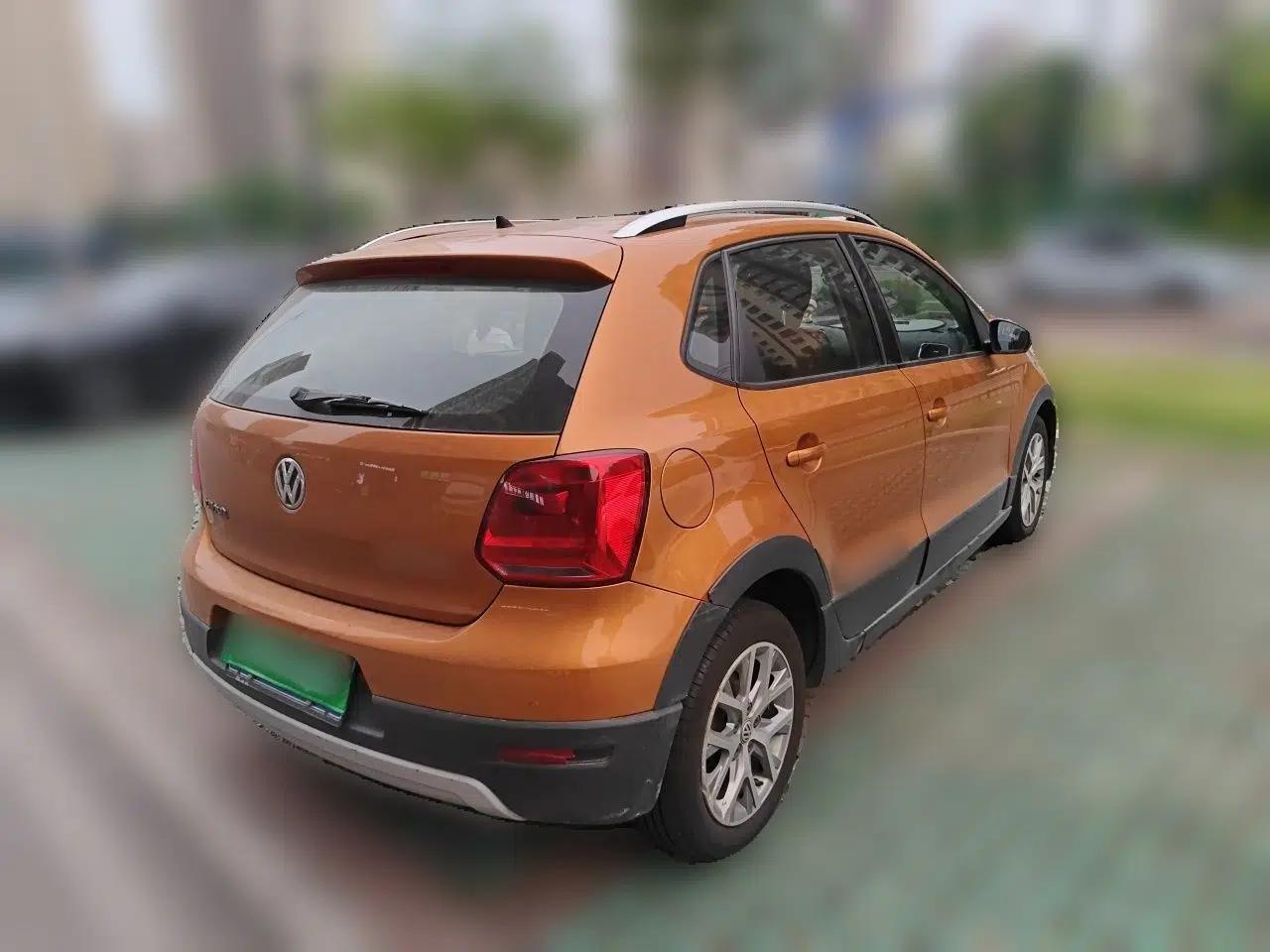 Volkswagen Polo 2014 1.6L Cross Polo Automatic — миниатюра 6
