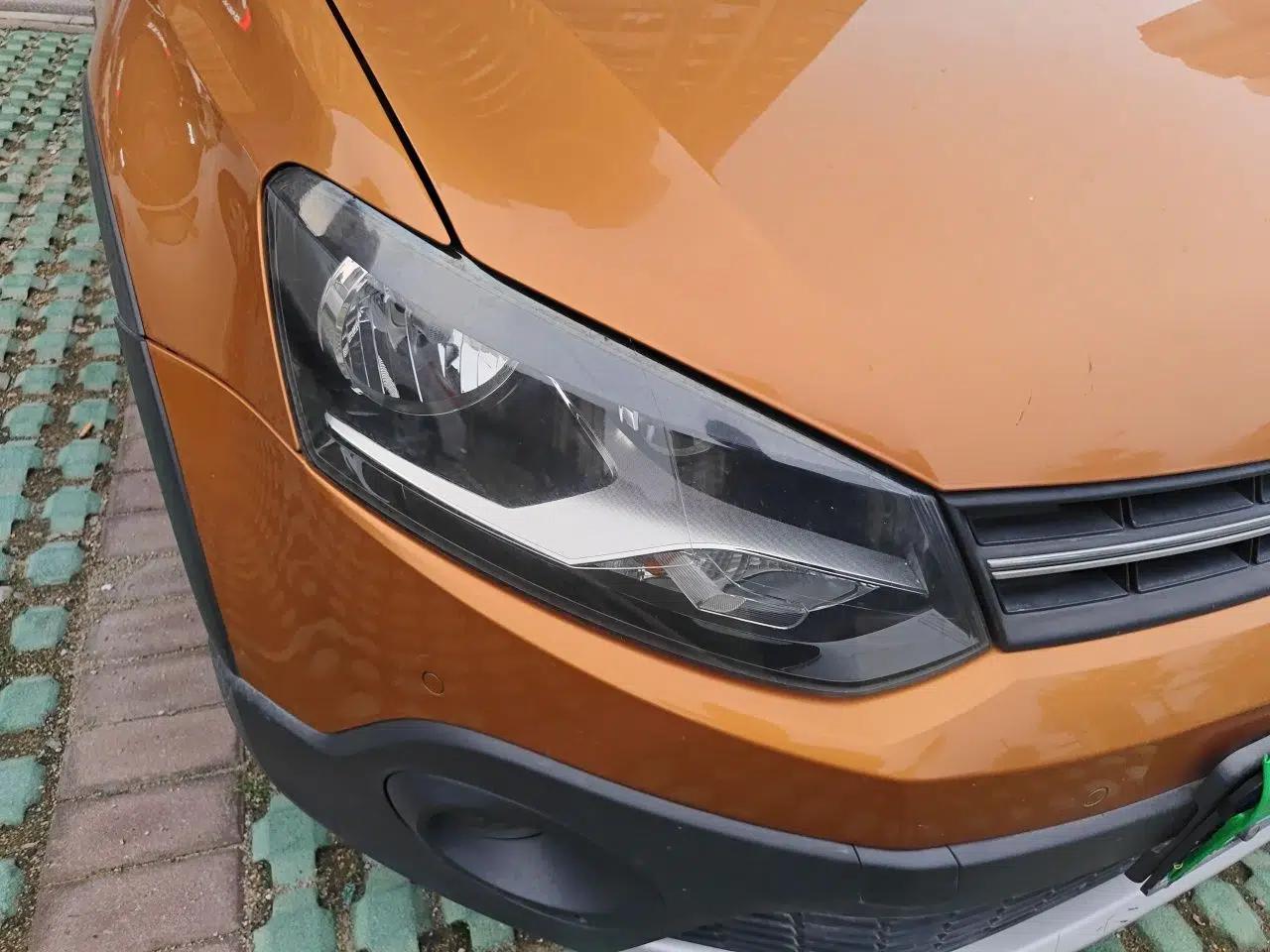 Volkswagen Polo 2014 1.6L Cross Polo Automatic — миниатюра 7