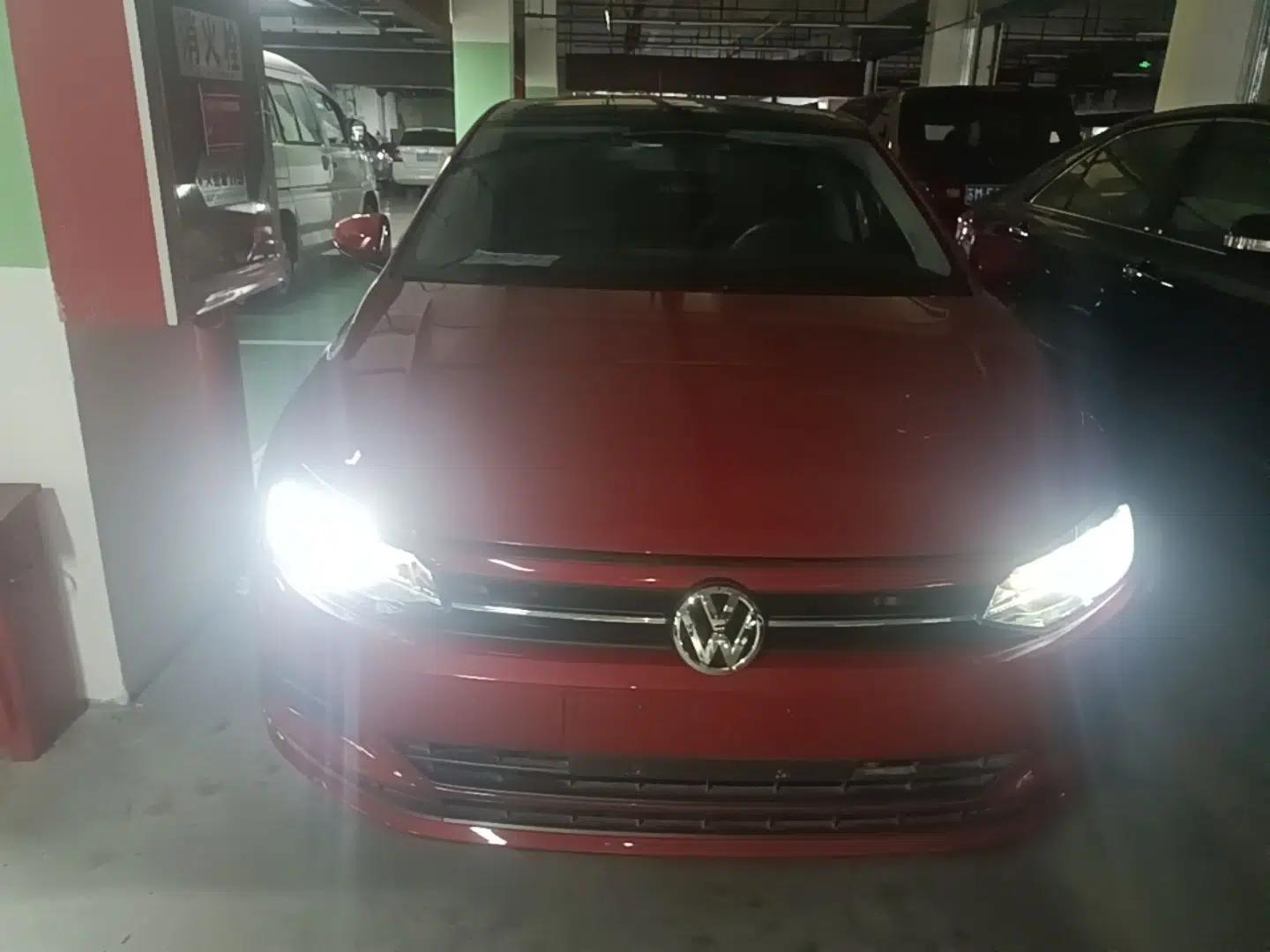 Volkswagen Polo 2019 Plus 1.5L Automatic Panoramic Enjoyment Edition — миниатюра 2