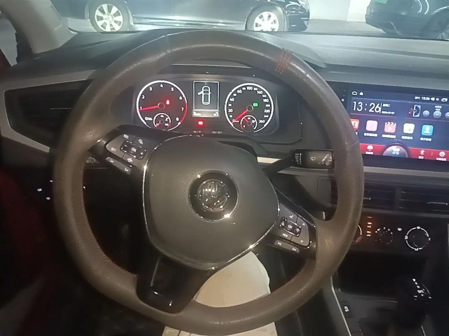 Volkswagen Polo 2019 Plus 1.5L Automatic Panoramic Enjoyment Edition — миниатюра 13