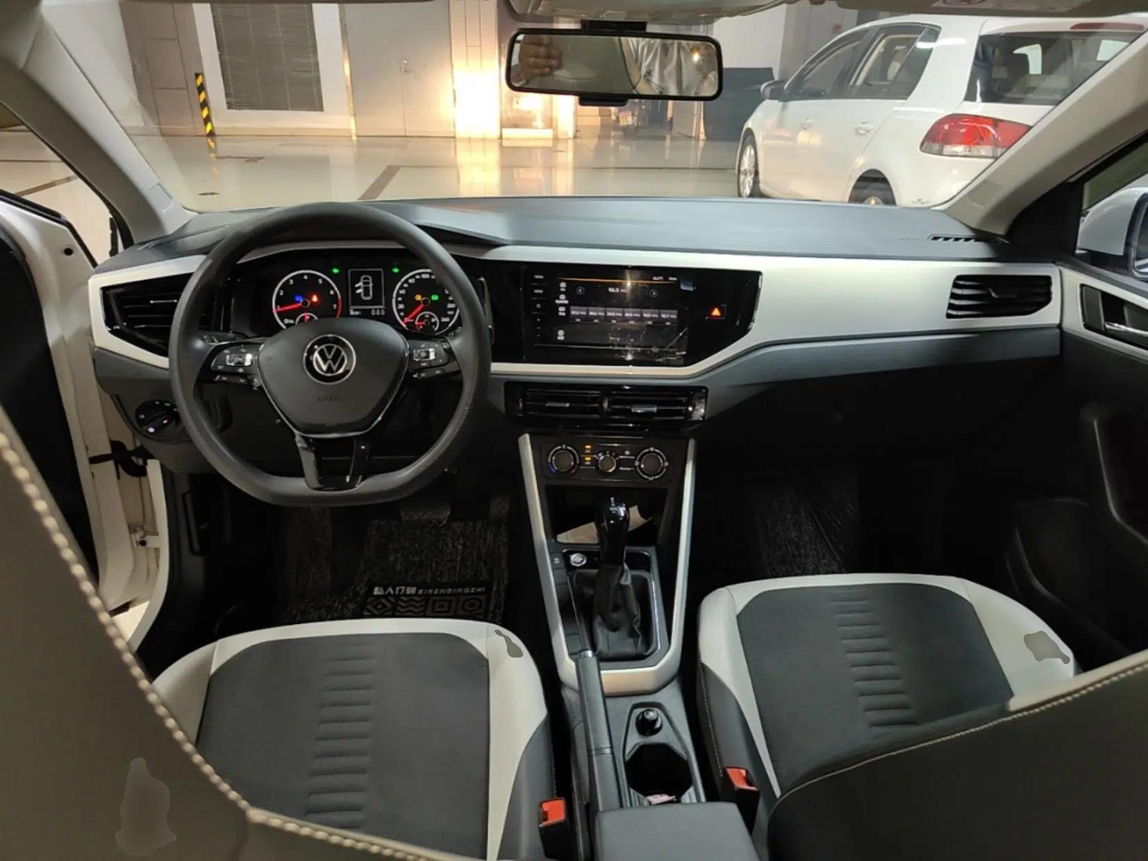 Volkswagen Polo 2021 Plus 1.5L Automatic Colorful Tech Edition — миниатюра 12