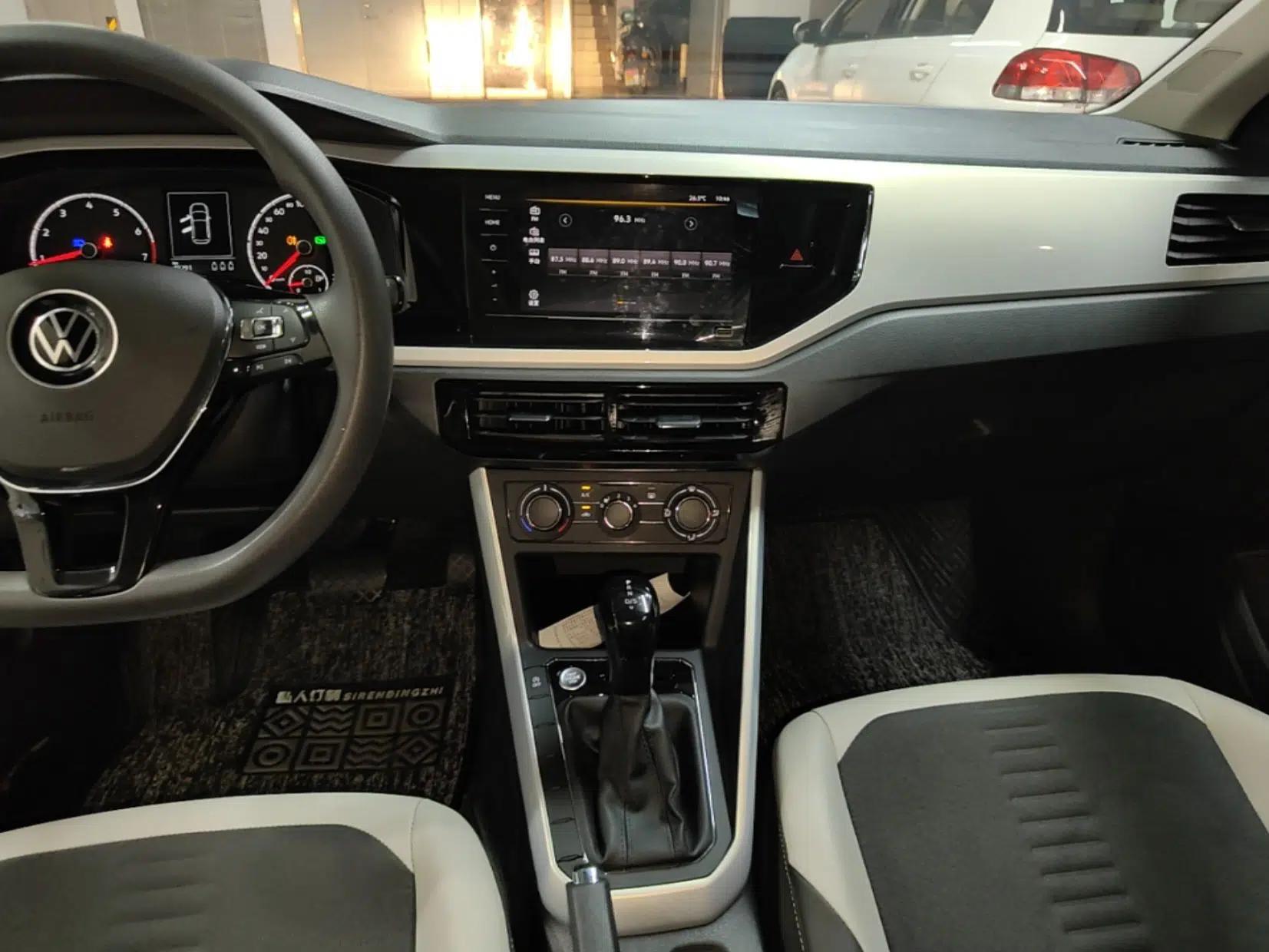 Volkswagen Polo 2021 Plus 1.5L Automatic Colorful Tech Edition — миниатюра 15