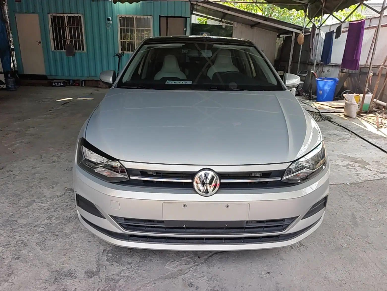Volkswagen Polo 2019 Plus 1.5L Automatic Colorful Technology Edition — миниатюра 2