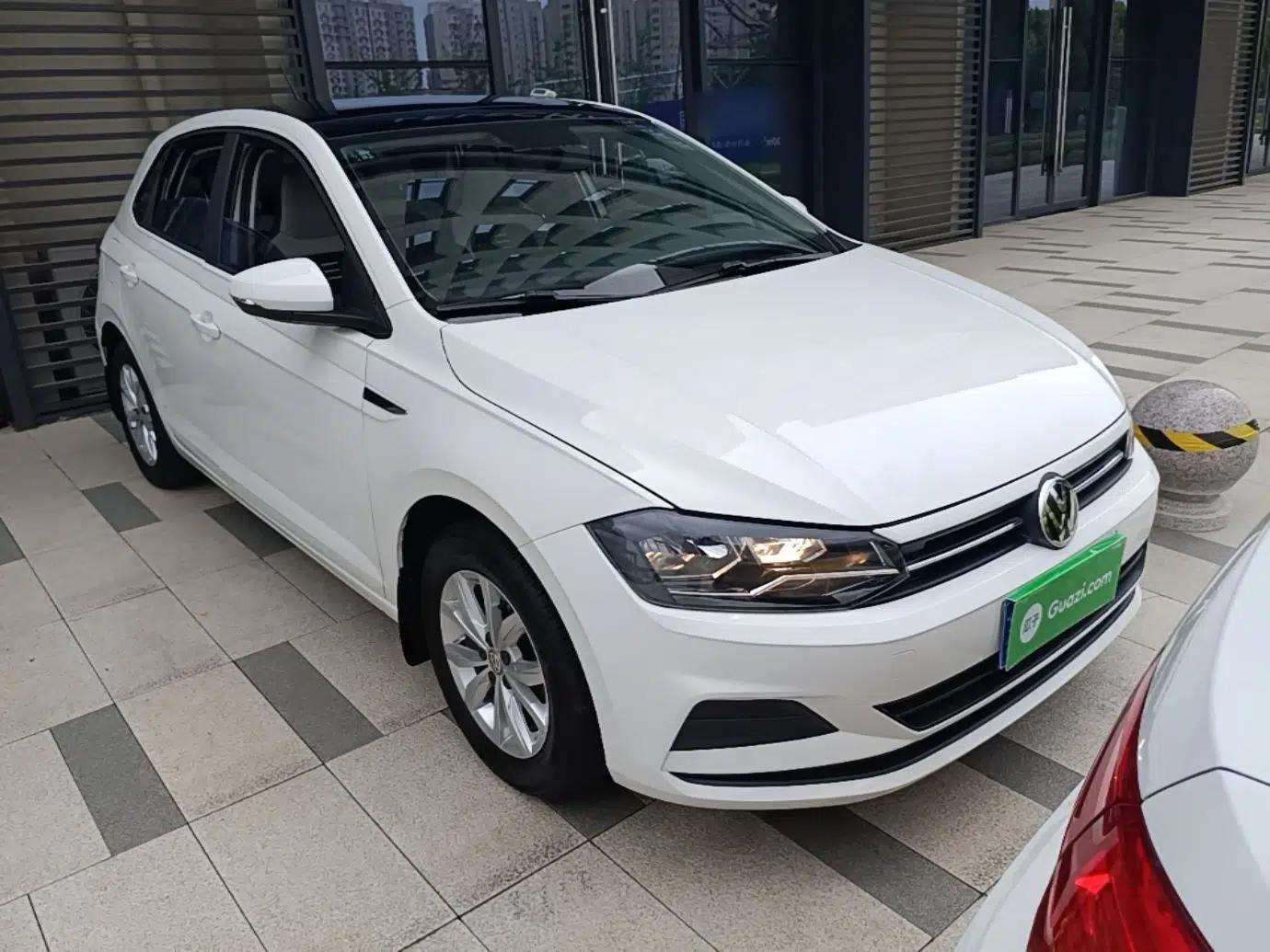 Volkswagen Polo 2019 Plus 1.5L Automatic Colorful Technology Edition — миниатюра 3