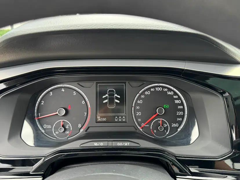 Volkswagen Polo 2019 Plus 1.5L Automatic Colorful Technology Edition — миниатюра 23