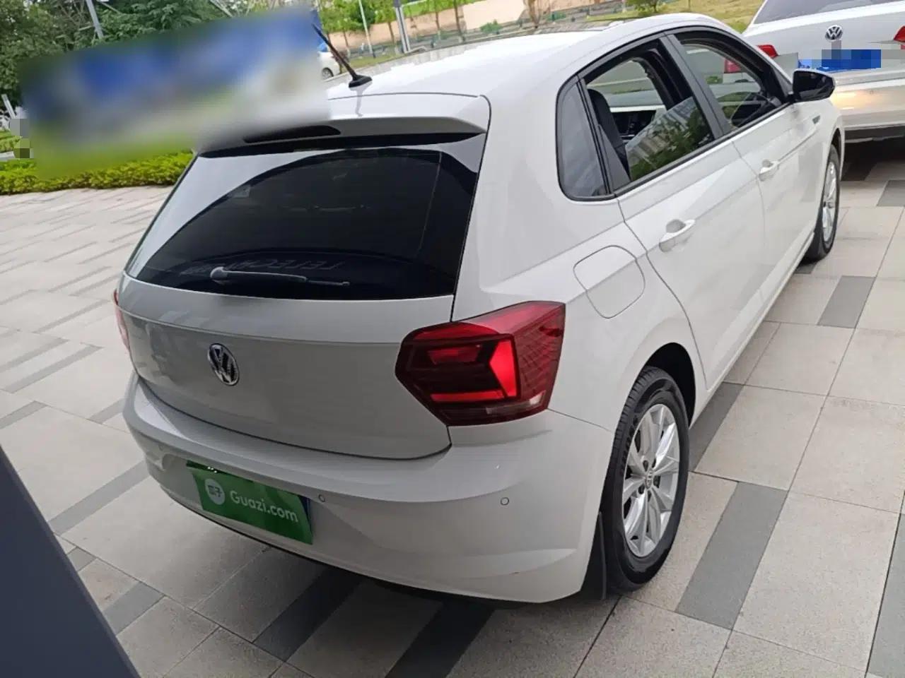Volkswagen Polo 2019 Plus 1.5L Automatic Colorful Technology Edition — миниатюра 5