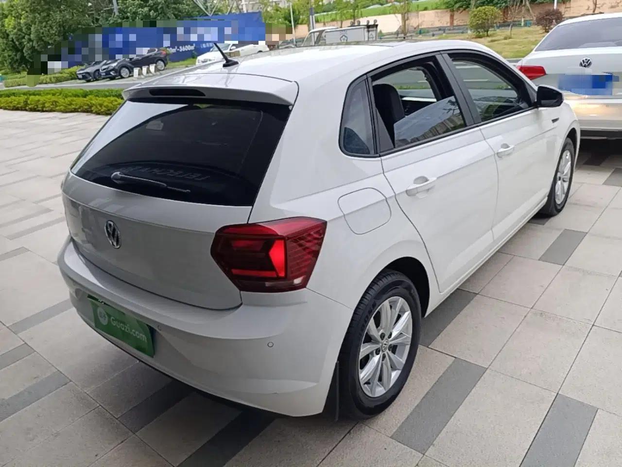 Volkswagen Polo 2019 Plus 1.5L Automatic Colorful Technology Edition — миниатюра 6