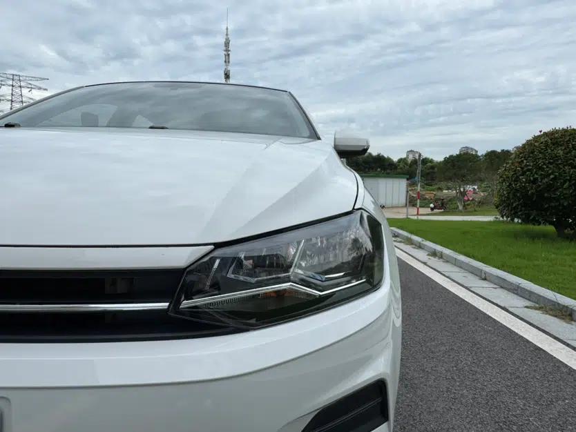 Volkswagen Polo 2019 Plus 1.5L Automatic Colorful Technology Edition — миниатюра 8