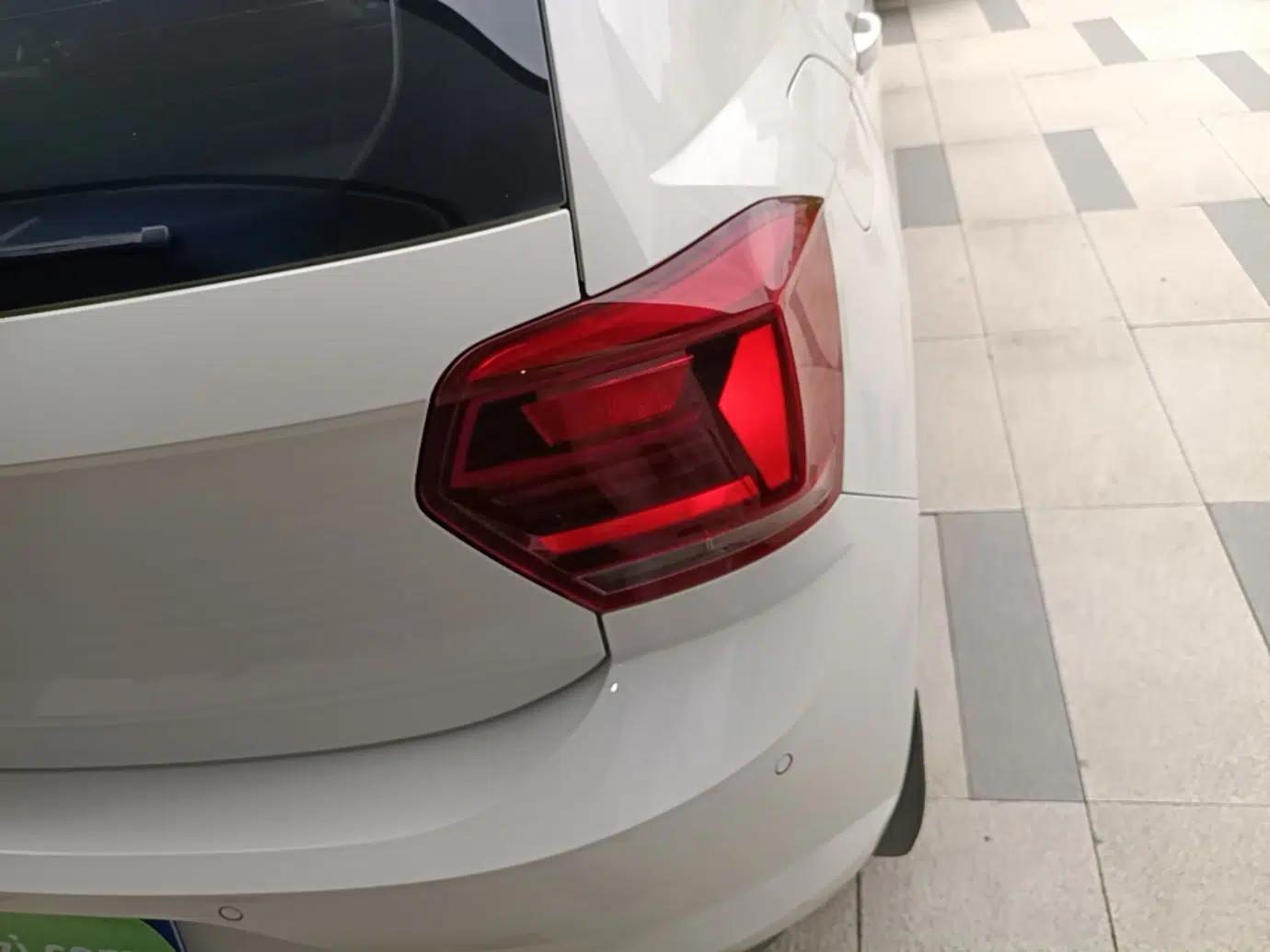 Volkswagen Polo 2019 Plus 1.5L Automatic Colorful Technology Edition — миниатюра 9