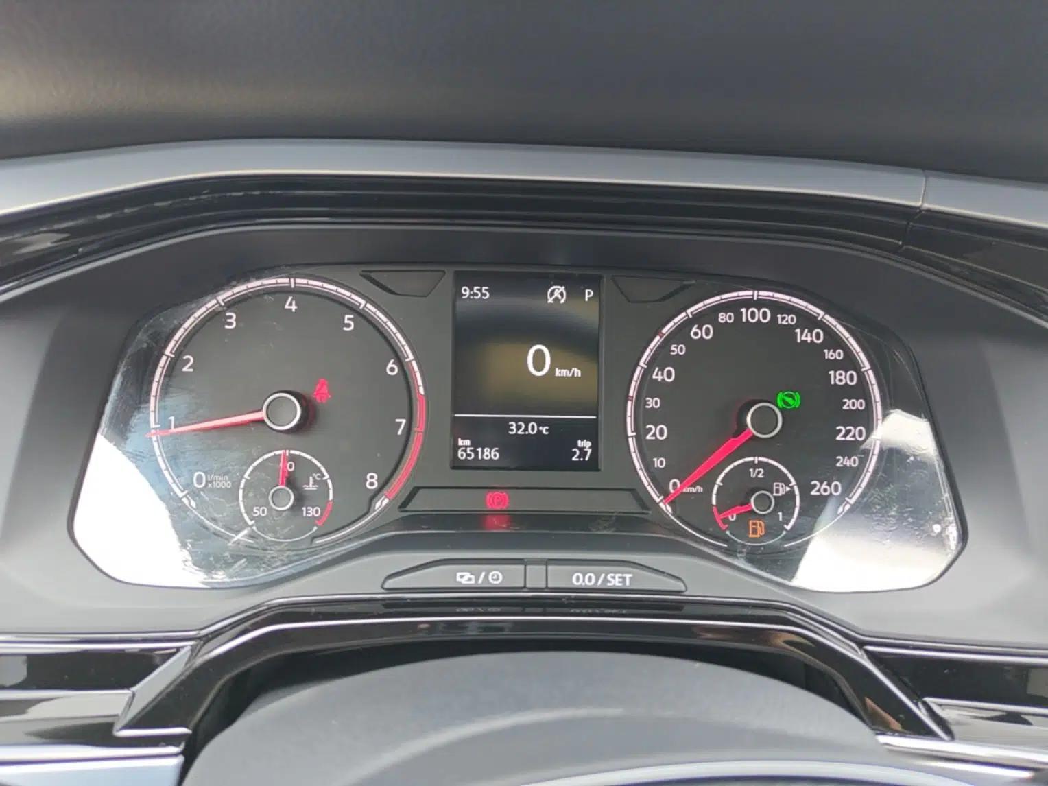 Volkswagen Polo 2019 Plus 1.5L Automatic Colorful Technology Edition — миниатюра 19