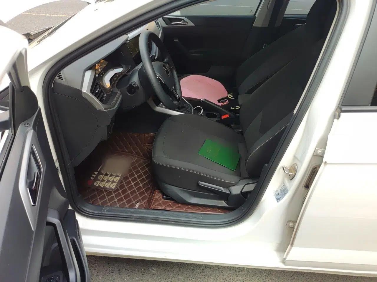 Volkswagen Polo 2021 Plus 1.5L Automatic Panoramic Enjoyment Edition — миниатюра 19