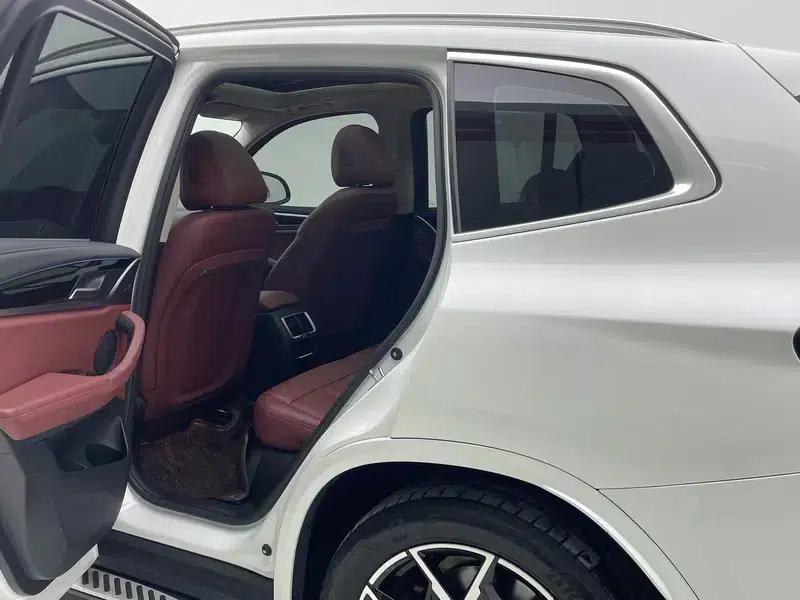 2022 BMW X3 xDrive25i M Sport Package — миниатюра 18