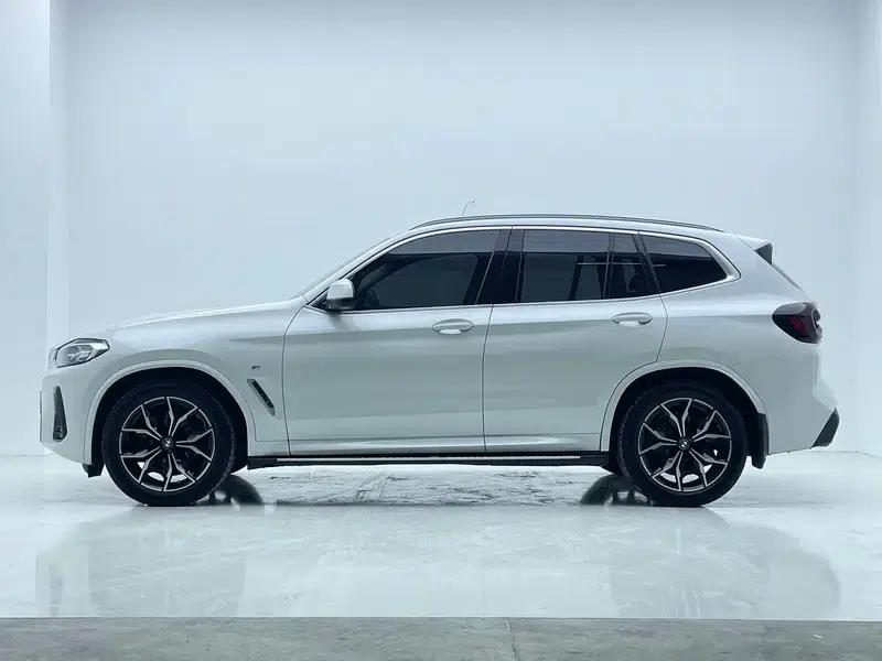 2022 BMW X3 xDrive25i M Sport Package — миниатюра 4
