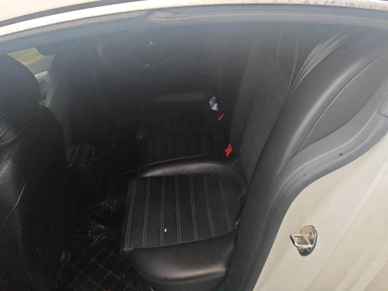 Volkswagen FAW-Volkswagen CC 2013 1.8TSI Luxury Model — миниатюра 17