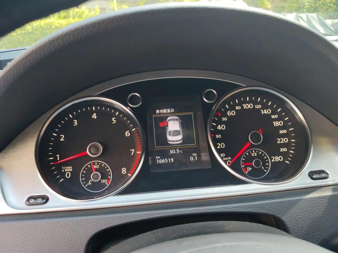 Volkswagen FAW-Volkswagen CC 2015 1.8TSI Luxury Model — миниатюра 11