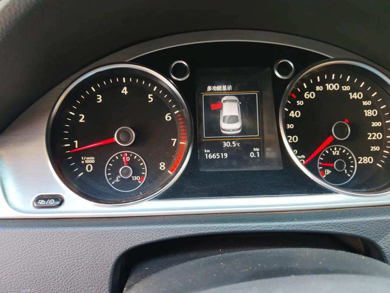 Volkswagen FAW-Volkswagen CC 2015 1.8TSI Luxury Model — миниатюра 12